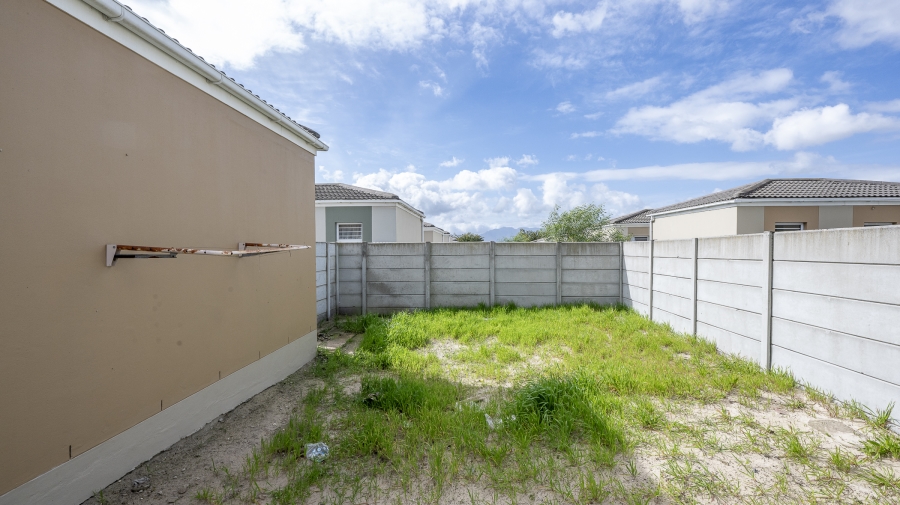 2 Bedroom Property for Sale in Sunset Glen Western Cape